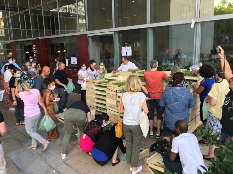 André Roibet offre 2 tonnes de haricots pour saluer l&rsquo;arrivée des Verts à Lyon